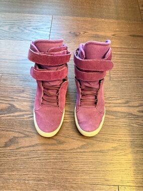 Supra High-Top Sneakers in Berry (Justin Bieber)